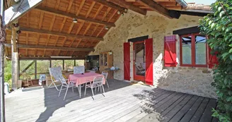 Chambre d'hôtes du Clos de l'Arthonnet à Flavignac en Haute-Vienne (Nouvelle Aquitaine) - Terrasse couverte_18 Chambre d'hôtes du Clos de l'Arthonnet à Flavignac en Haute-Vienne (Nouvelle Aquitaine) - Terrasse couverte_18