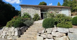 Gite "Le Moulin" à Nexon en Haute-Vienne (Nouvelle-Aquitaine - Limousin) - salle de réception en option_42 Gite "Le Moulin" à Nexon en Haute-Vienne (Nouvelle-Aquitaine - Limousin) - salle de réception en option_42