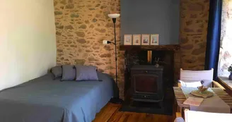 Charmante petite maison - Saint-Priest-Ligoure