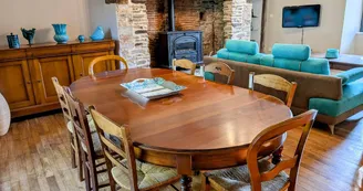 Gite de Belle Vue sur la commune de Dournazac en Haute-Vienne - Nouvelle Aquitaine - séjour salon_11