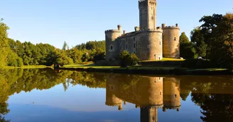 Château de Montbrun - Dournazac Château de Montbrun - Dournazac