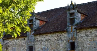 écuries-renaissance-du-chateau-des-cars écuries-renaissance-du-chateau-des-cars