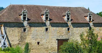 écuries-renaissance-du-chateau-des-cars écuries-renaissance-du-chateau-des-cars
