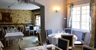 salle-restaurant-linstant-gourmand_1 salle-restaurant-linstant-gourmand_1